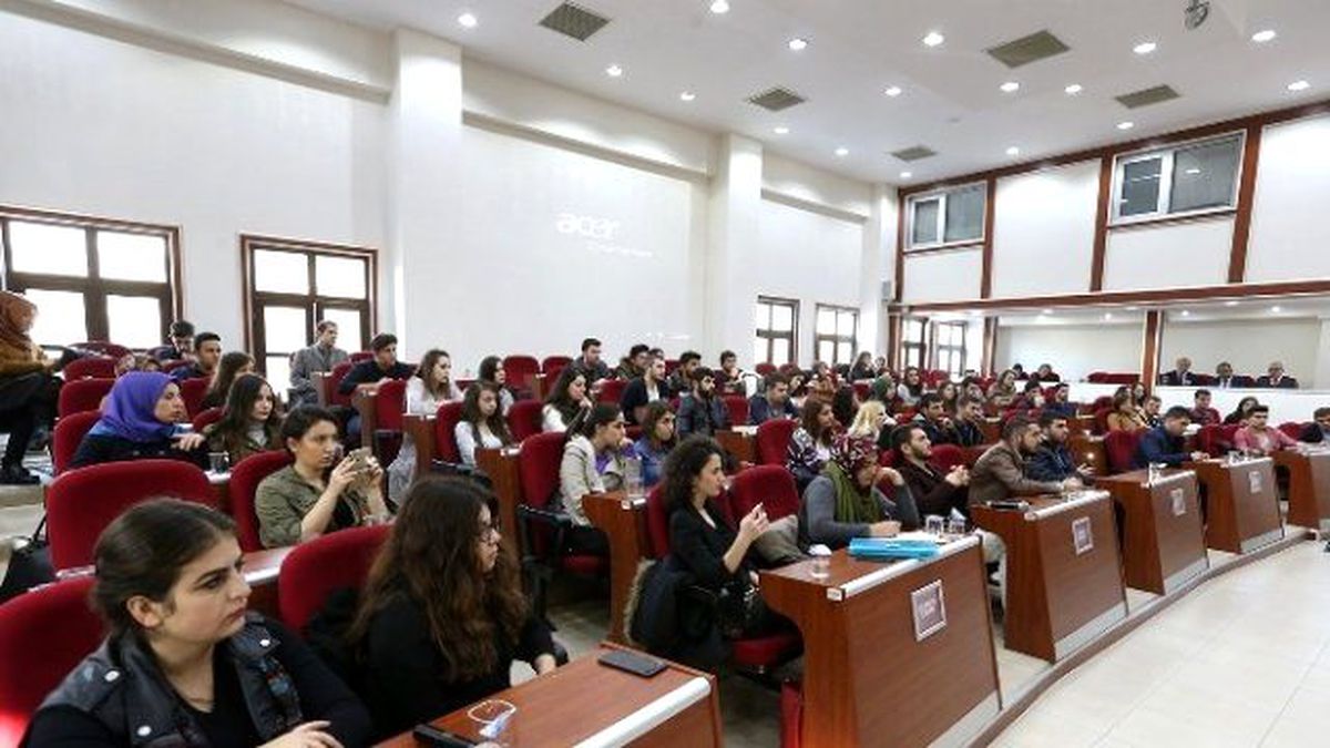 Başkan Toçoğlu Sakarya Üniversitesi Öğrencileri ile Bir Araya Geldi