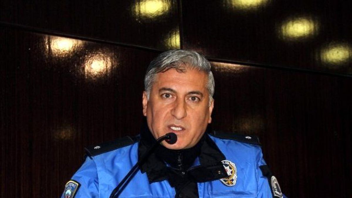 Belediye Meclisinde Polis Sunumu