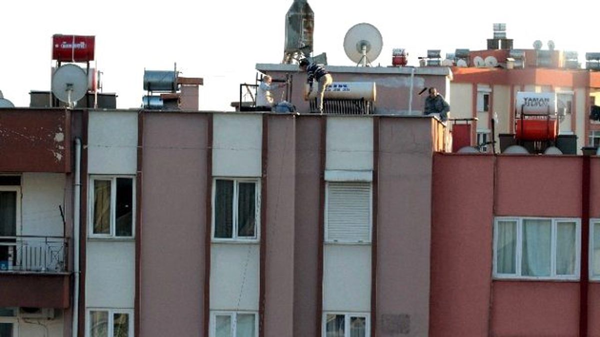 Çatıda Ölümüne Tamir