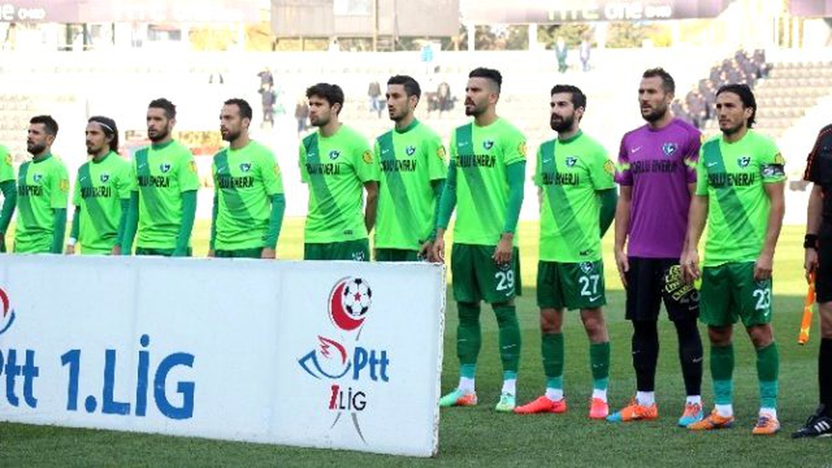 Denizlispor Ligin Dibine Demir Attı