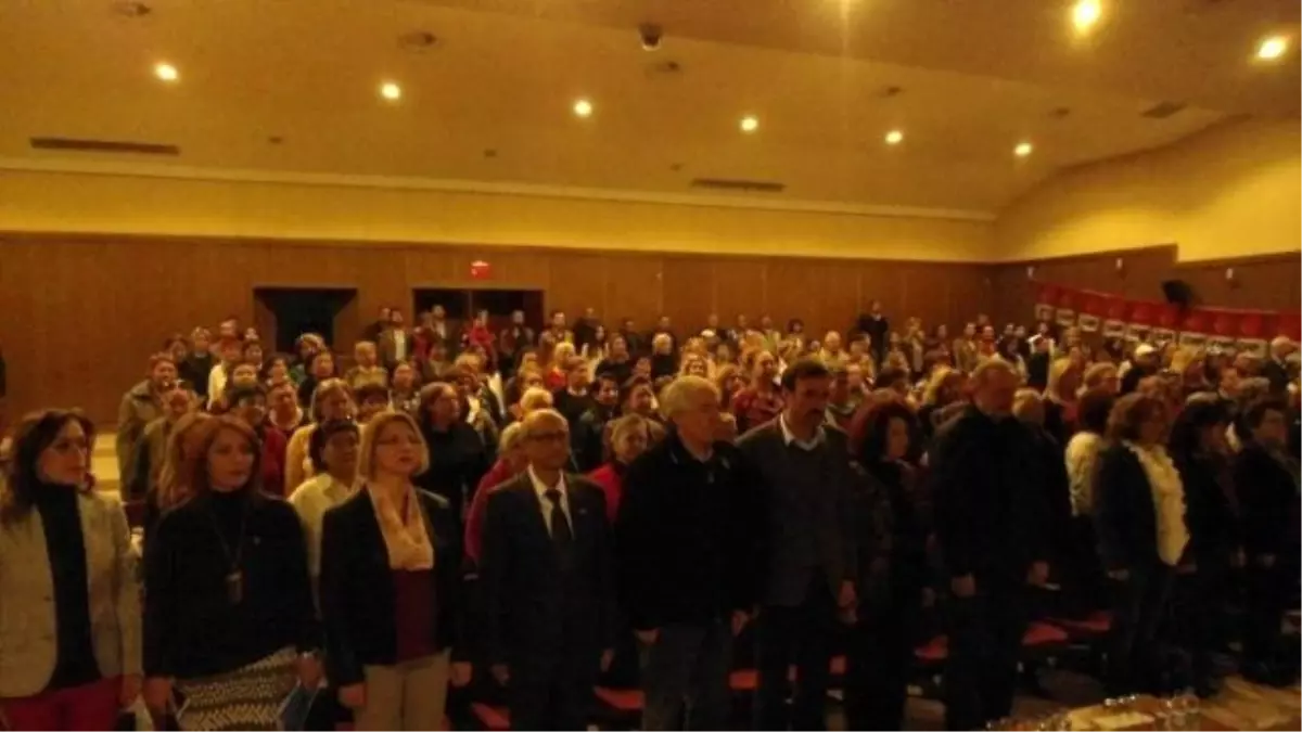 Didim CHP\'de Yeni Kadın Kolları Başkanı Figen Çakmakgil Oldu