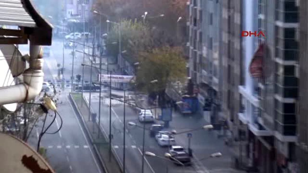 Diyarbakır'daki Protestoda Olaylar Çıktı! Sokaklar Savaş Alanına Döndü