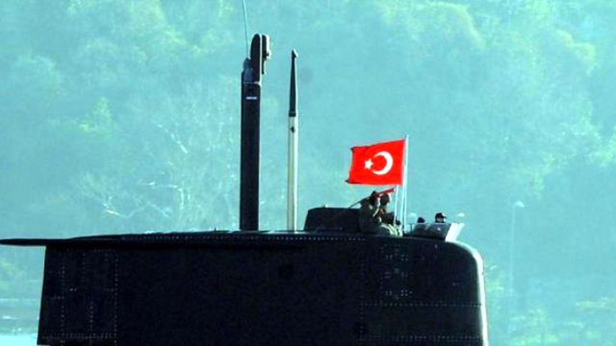 Olaylı Rus Savaş Gemisi Denizaltı Kontrolünde Geçti