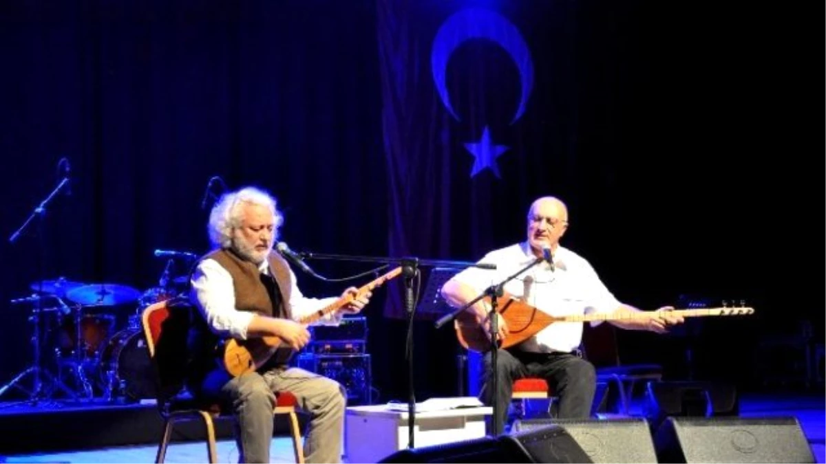 Erkan Oğur ve İsmail Hakkı Demircioğlu\'ndan Unutulmaz Müzik Ziyafeti