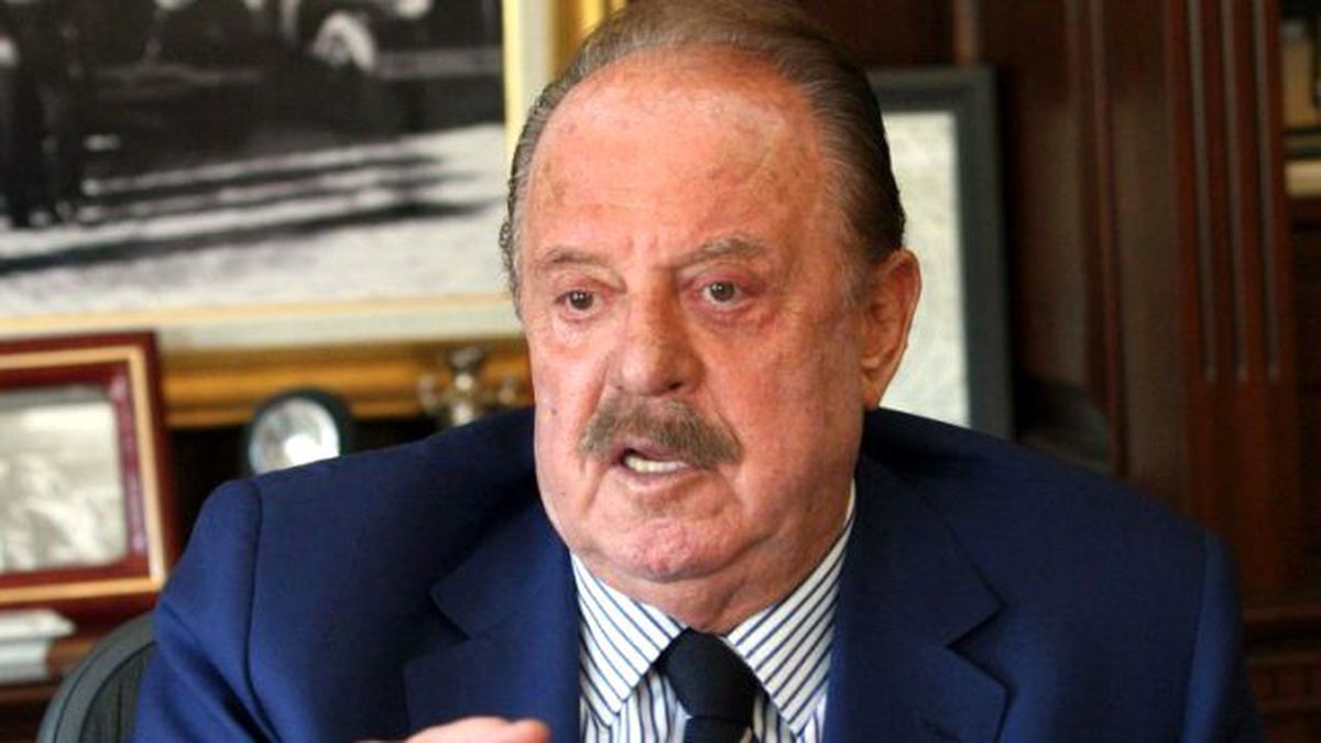İlhan Cavcav Hastaneden İzinli Çıktı Mehmet Özdilek'i Görevinden Aldı