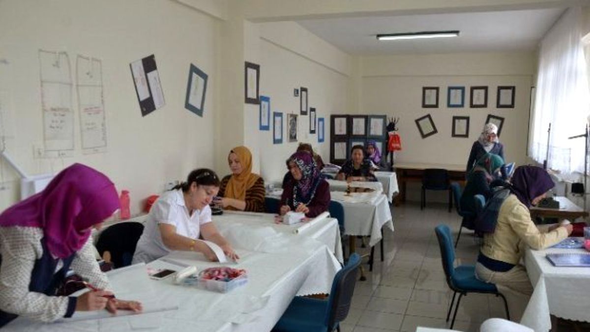 Moda Tasarımcıları Osmek\'te Yetişiyor