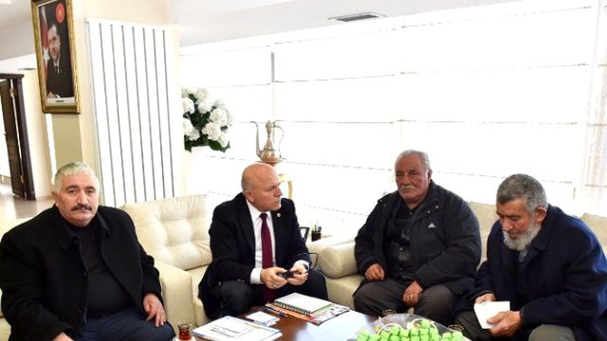 Muhtarlar Derneği\'nden Başkan Sekmen\'e Teşekkür Ziyareti