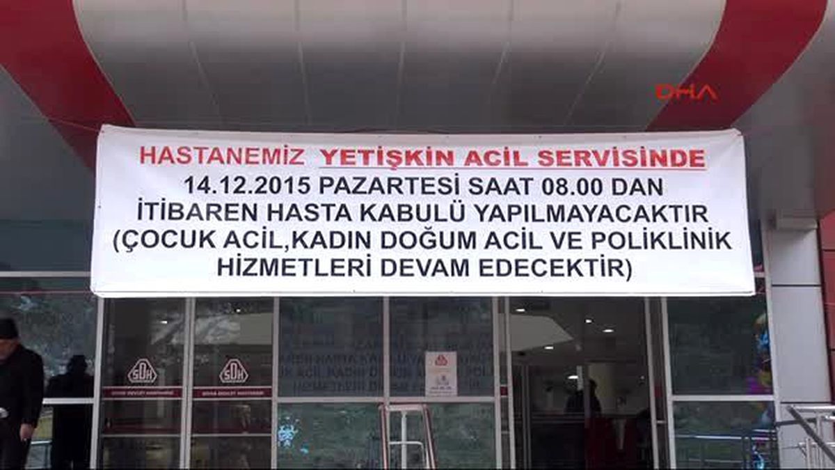 Sivas\'ta Hastaneler Birleşince, Servislerde Kuyruklar Oluştu