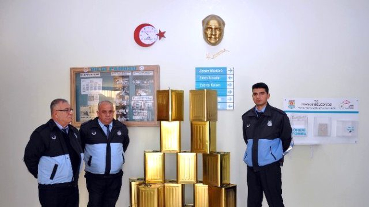 Tarsus\'ta Sahte Zeytinyağı Ele Geçirildi