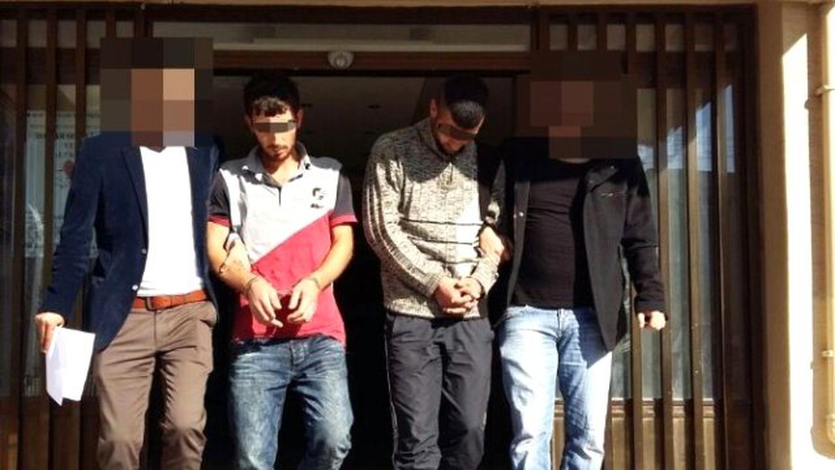 Tarsus\'ta Uyuşturucu Satıcısı 2 Kişi Tutuklandı