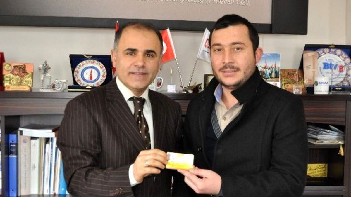 Afyonkarahisar\'da Görev Yapan 5 Gazeteci Sarı Basın Kartı Aldı