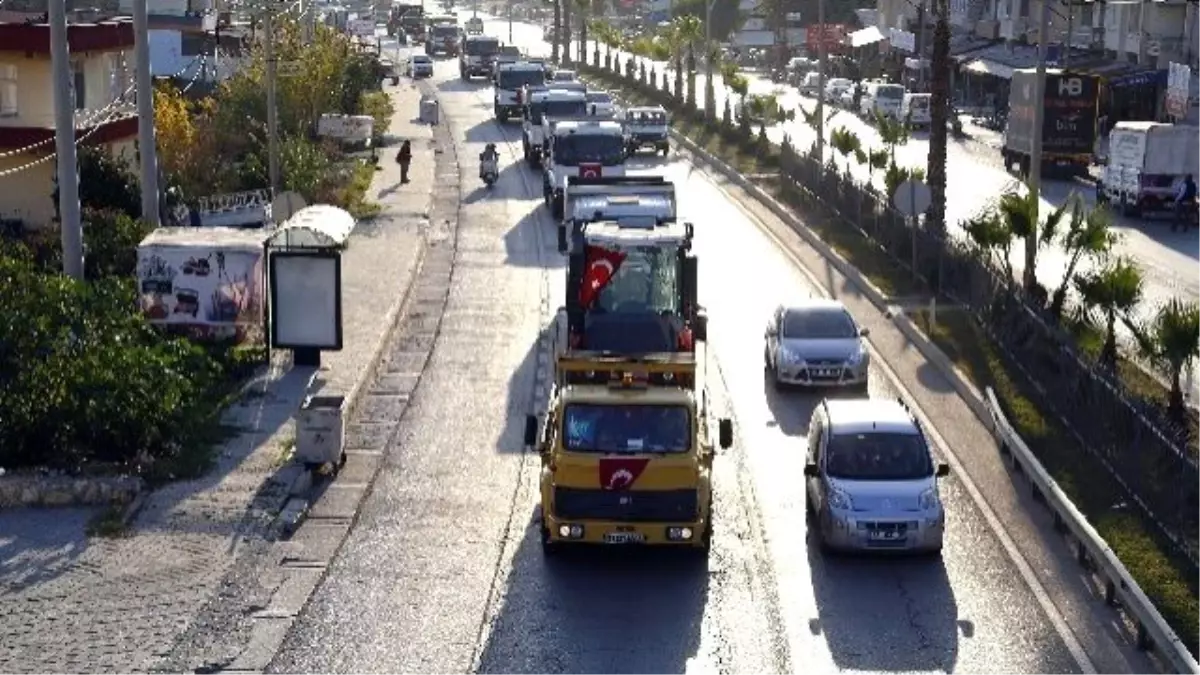 Erdemli Belediyesi, Yeni Araçlarıyla Şehir Şov Yaptı