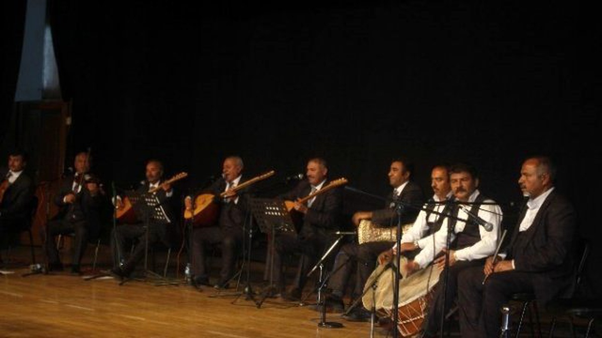 Erü\'de Bozlak Ustaları Şenliği Düzenlendi