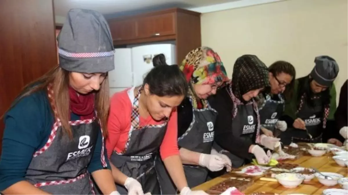 Esmek Mutfak Stüdyosunda Çikolata Kursu Açıldı