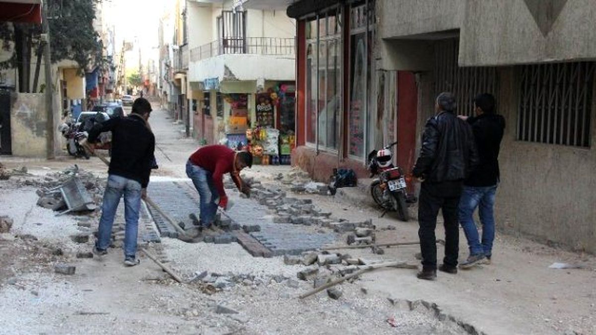 Eyyübiye Belediyesi Üst Yapı Çalışmalarına Hız Verdi
