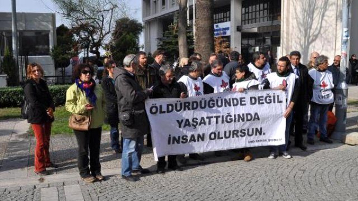 İHD\'den Sokağa Çıkma Yasağına Tepki
