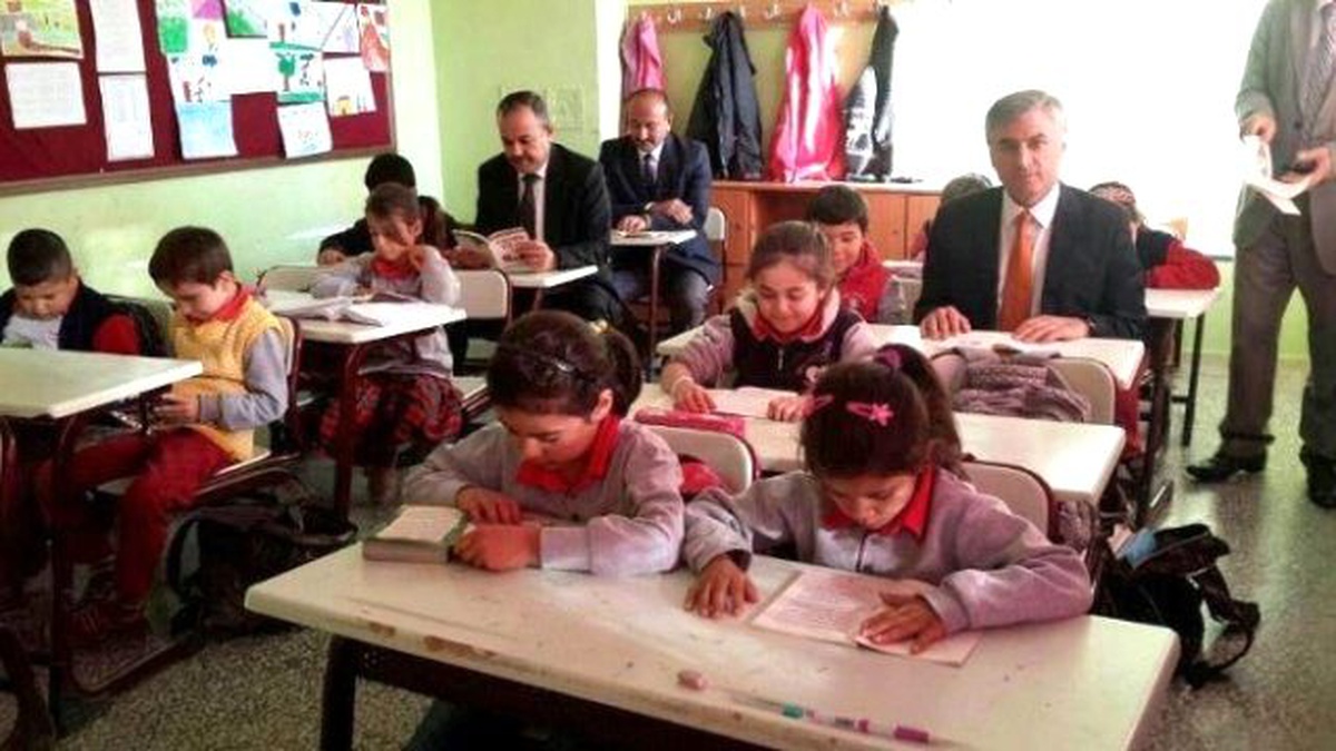Kadirli\'de "Okuma Alışkanlığı Kazanma" Projesi