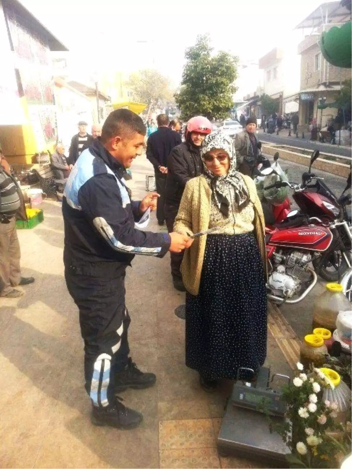 Milas Zabıtasından Hava Kirliliğine Broşürlü Uyarı