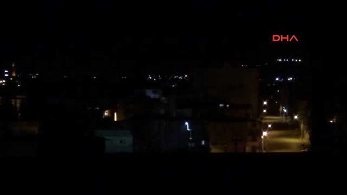 Nusaybin\'de Elektrikler Kesildi, Silah Sesleri Yükseldi
