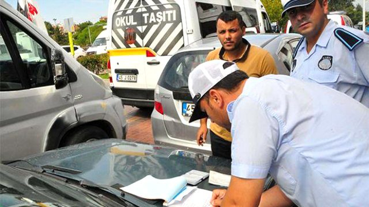 Okul Önlerinde Trafik Tedbirleri Artırıldı