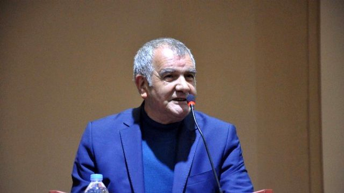 Prof. Dr. Dinç: "Banu Alkan Afrodit\'in Ne Olduğunu Bilse Asla Kendisine Böyle Söyletmez"