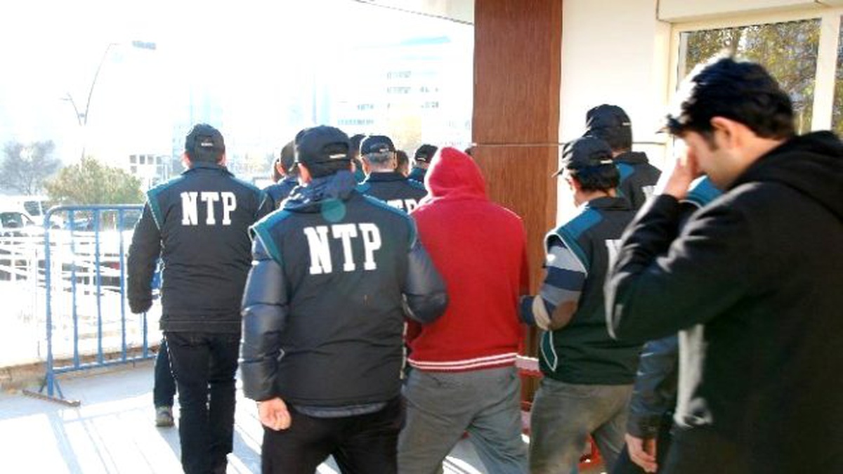 Şafak Operasyonunda 17 Gözaltı