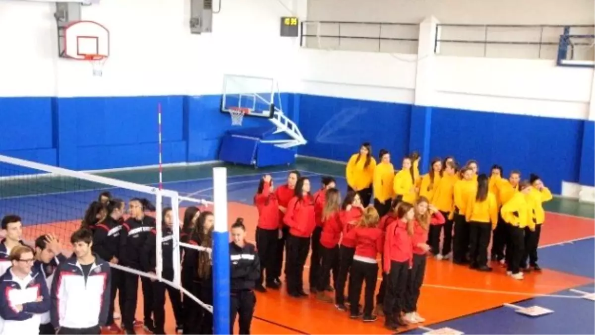 Türkiye Üniversite Sporları Federasyonu Voleybol 2. Lig Müsabakaları Başladı