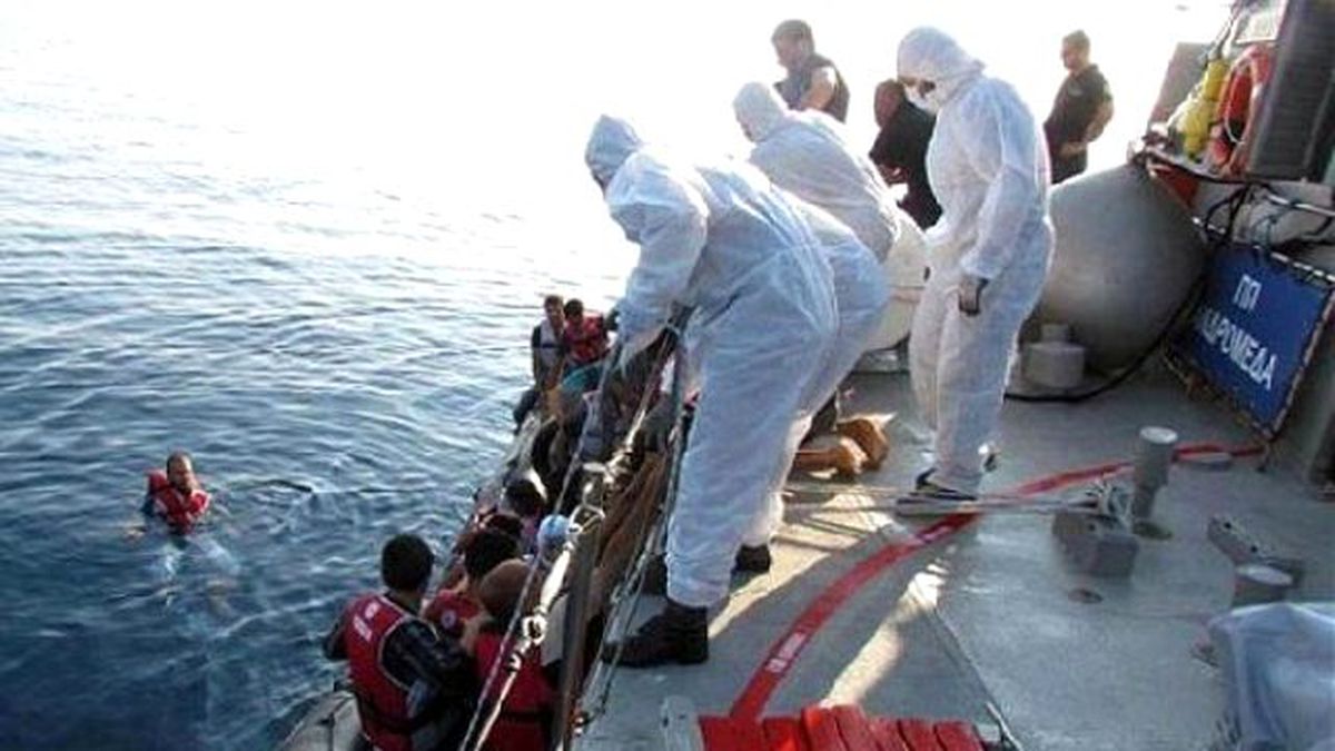 Yine Kaçak Teknesi Battı: 3 Ölü