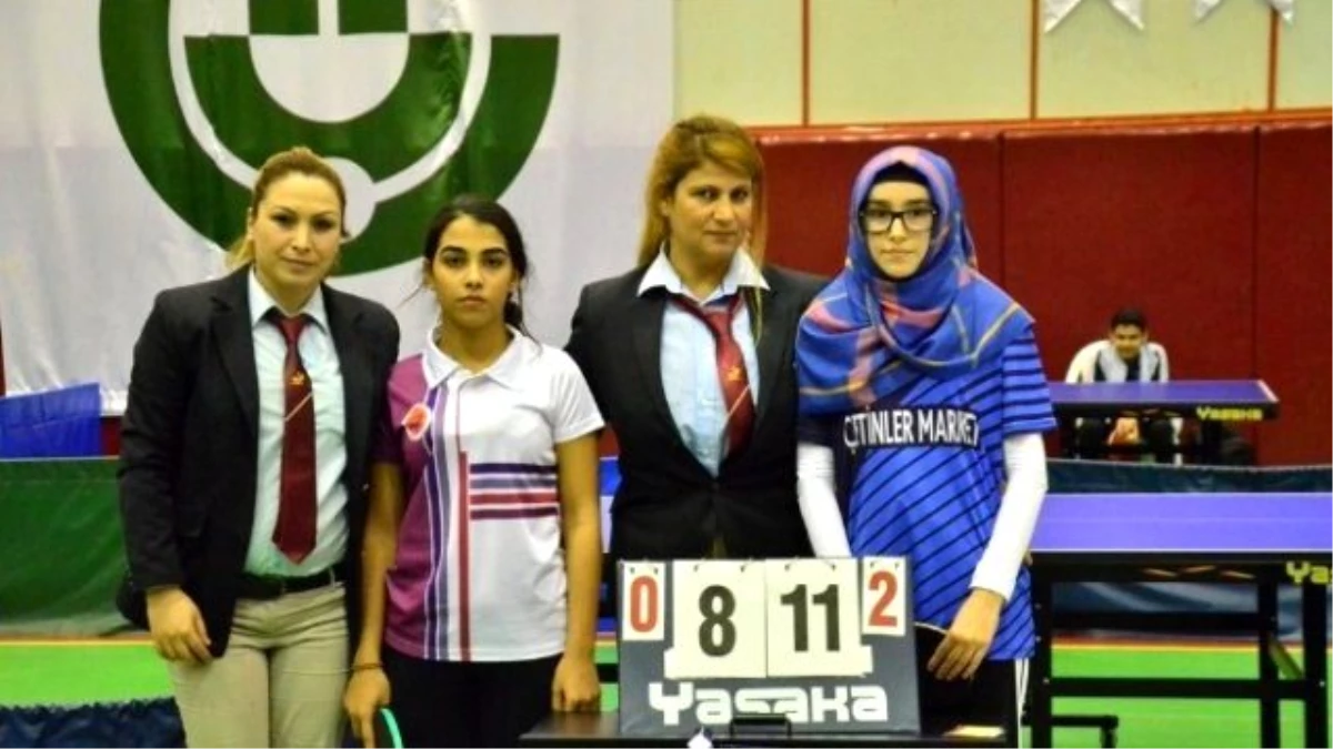 Adana\'da Okullararası Gençler Masa Tenisi Müsabakaları