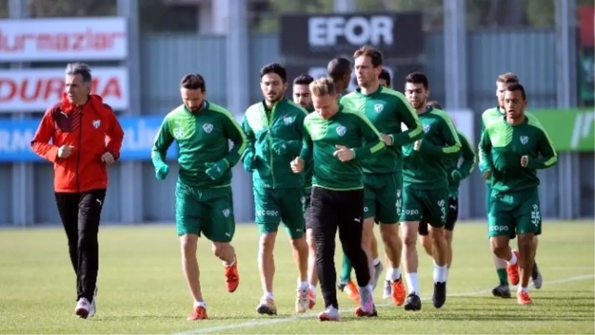 Bursaspor, Torku Konyaspor\'a Bileniyor