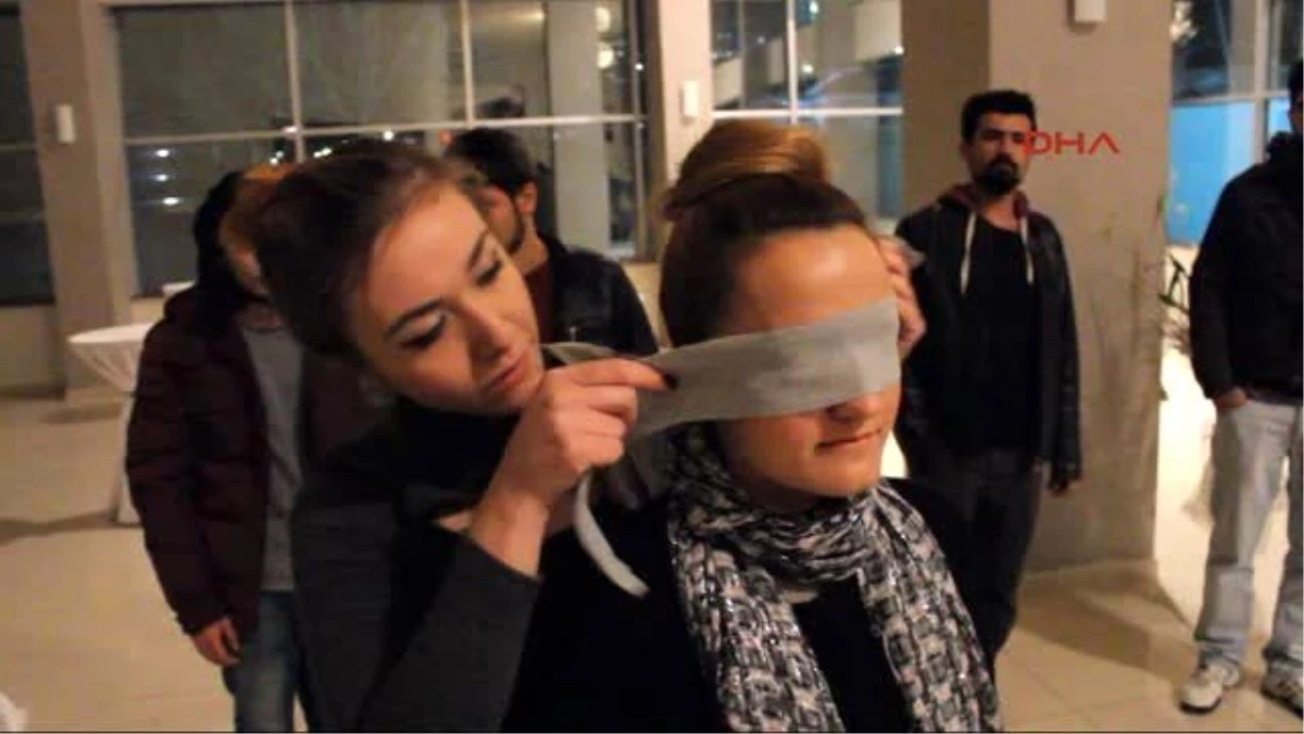 Düzce - Görme Engellileri Anlamak İçin Gözleri Kapalı Film İzlediler