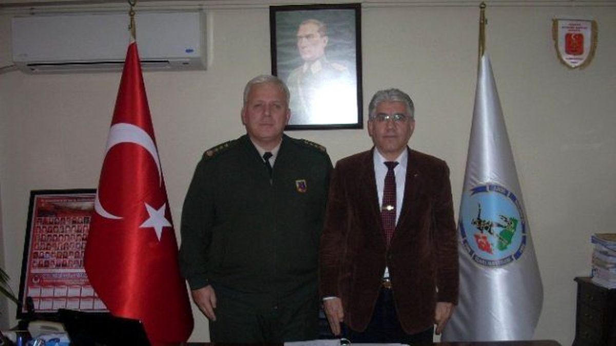 Komutandan Vakfa Ziyaret