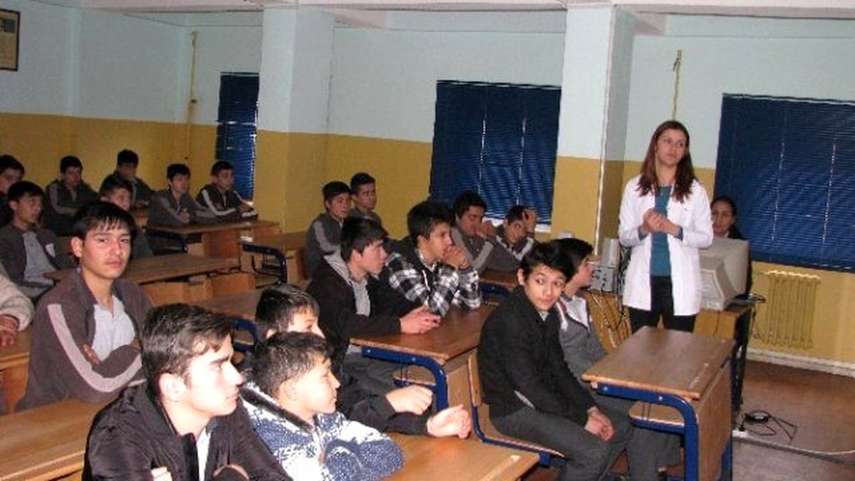 Öğrencilere Hijyen ve Ağız Sağlığı Semineri