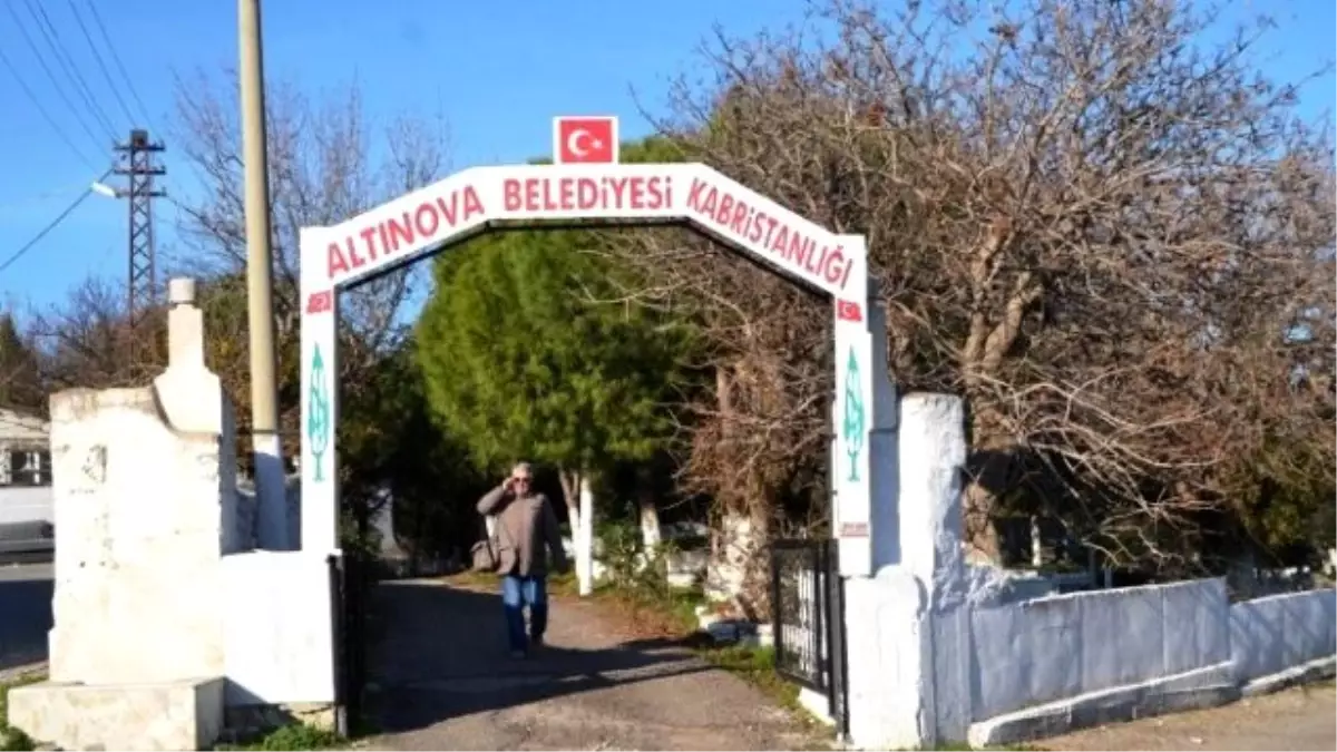 Cep Telefonuyla Defnedilen Gurbetçi Balıkesir\'de Günün Konusu Oldu