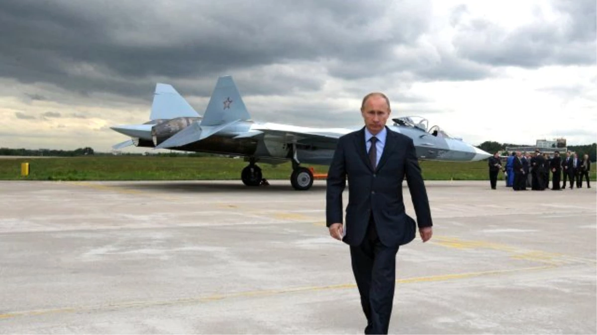 Putin\'in Yürüyüşündeki Sır Ortaya Çıktı! KGB\'de Eğitildiği Gibi Yürüyor