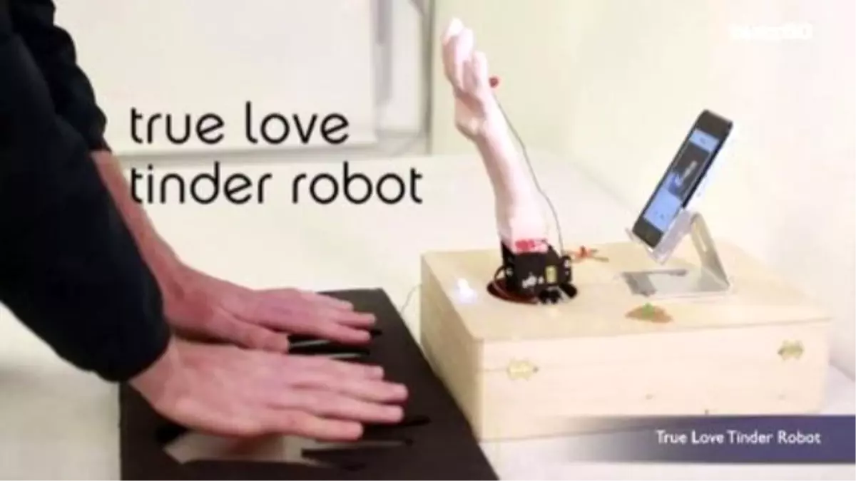 Tinder Robot Will Find Love For You