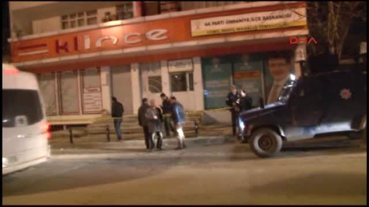 Ümraniye'de AK Parti Mahalle Temsilciliğine Molotoflu Saldırı