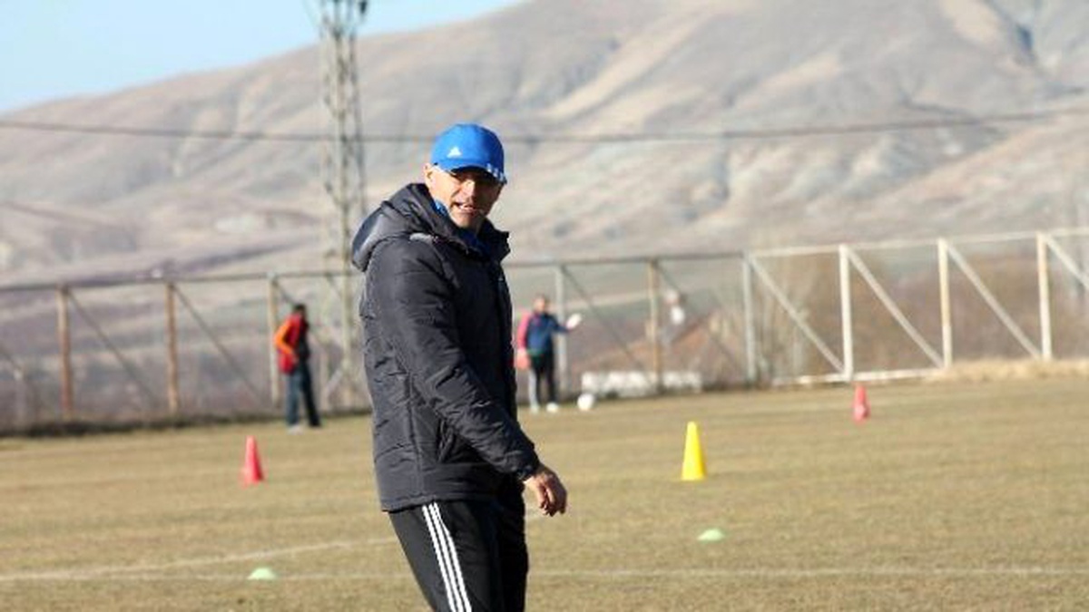Yeni Malatyaspor İrfan Buz\'la Uçuşa Geçti