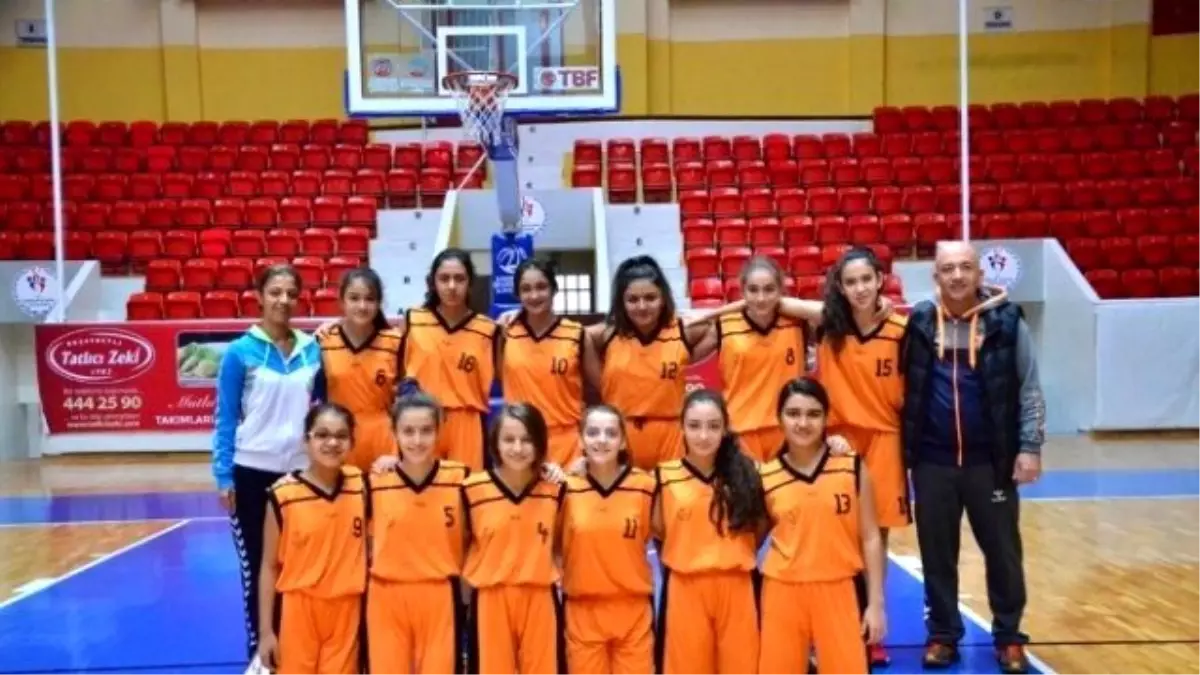 Anadolu Yıldızlar Ligi Akdeniz Grubu Kız ve Erkek Basketbol Şampiyonası Adana\'da Başladı