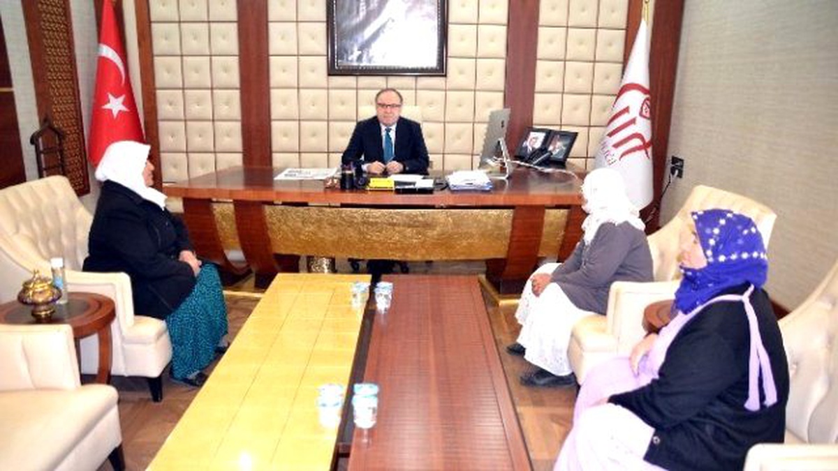 Barış Anneleri Siirt Valisini Ziyaret Etti