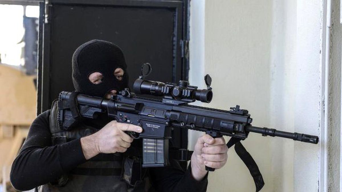 Diyarbakır Sur'daki Çatışmalarda 2 Polis Yaralandı