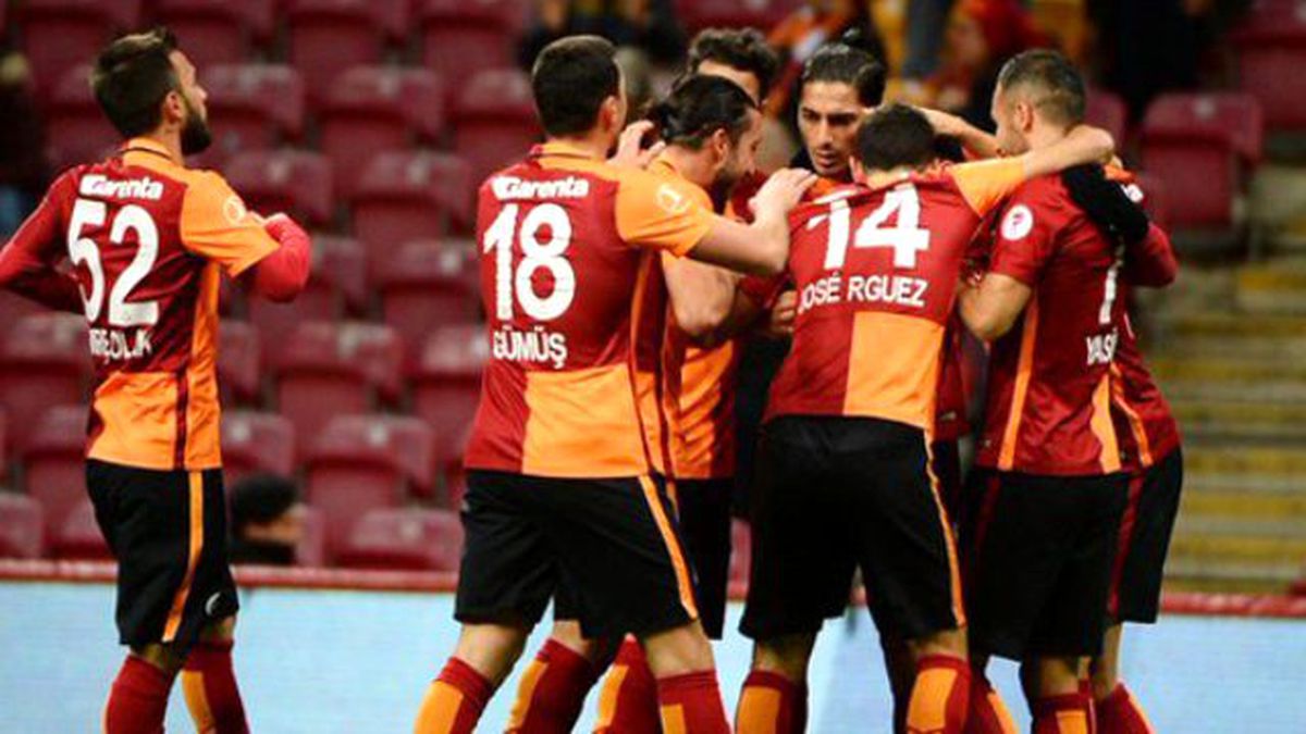 Galatasaray Akhisar Belediyespor'u 2-1 Yendi