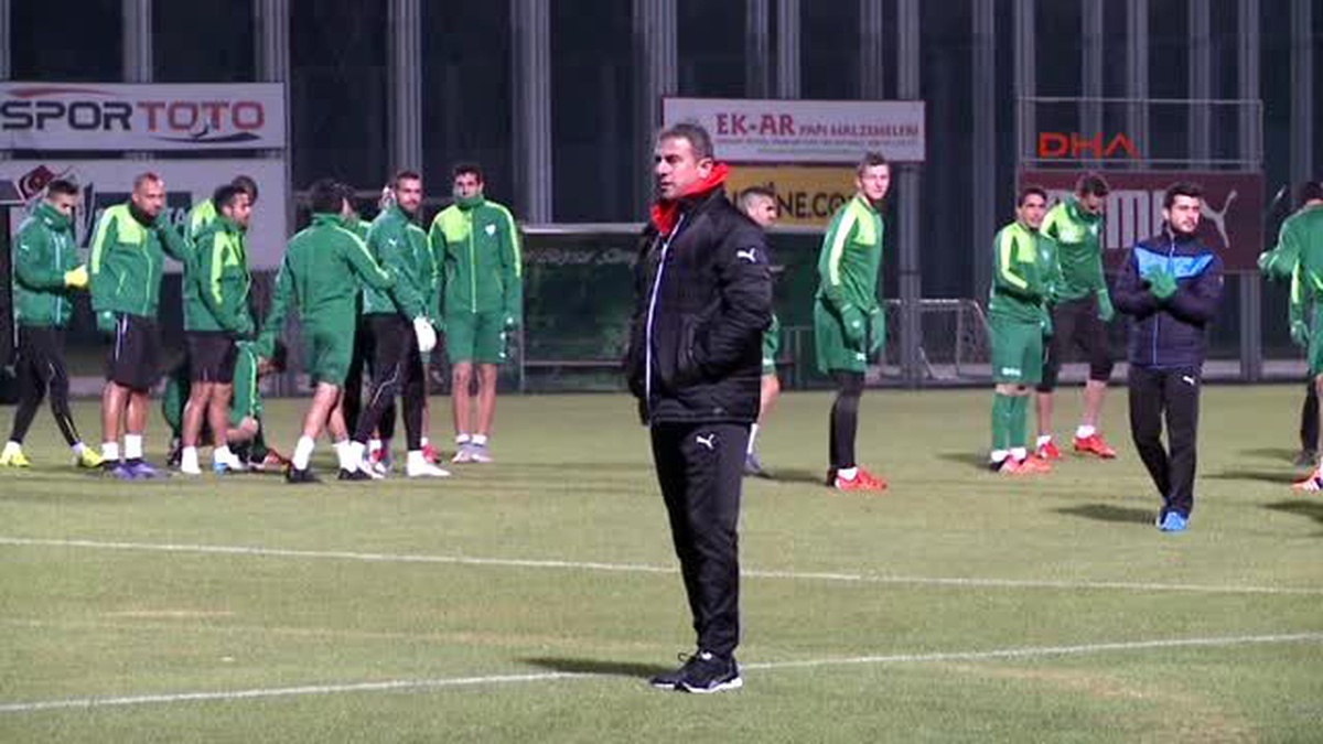 Hamzaoğlu, Bursaspor ile İlk Antrenmana Çıktı