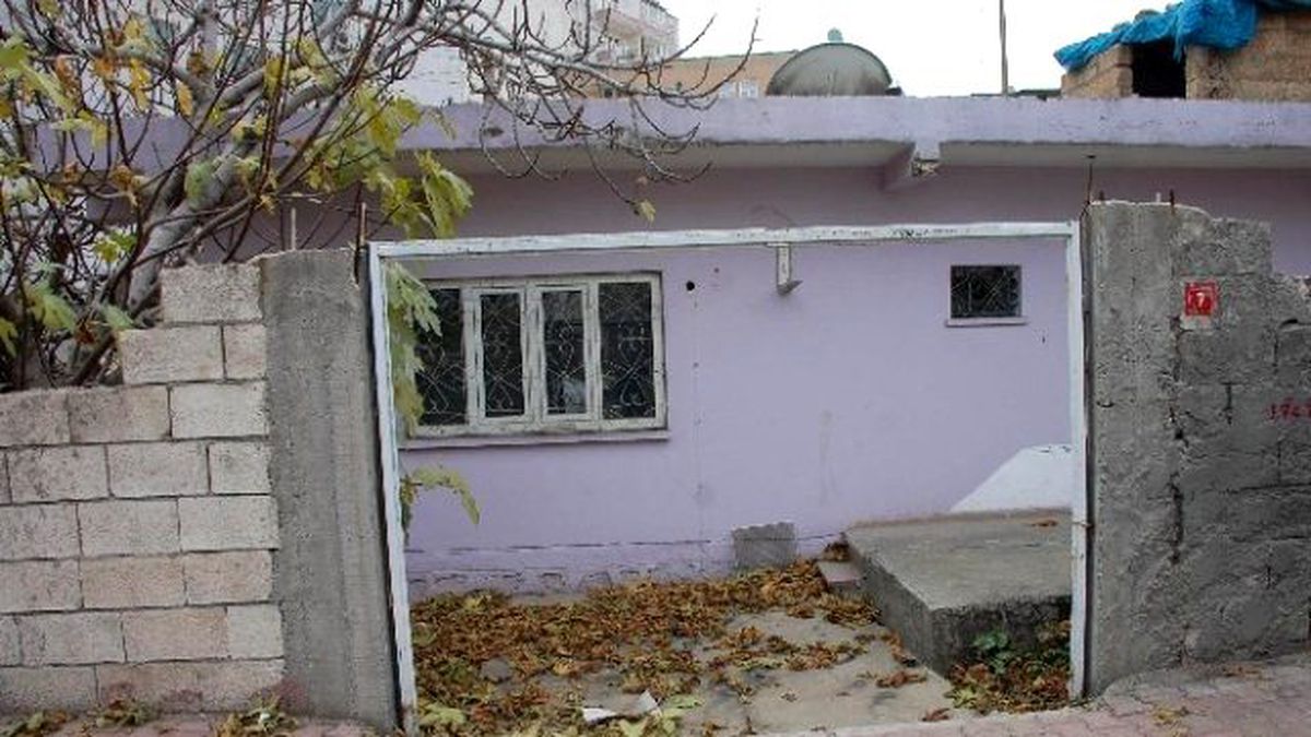 Hırsızlar Bahçe Kapısını Çaldı