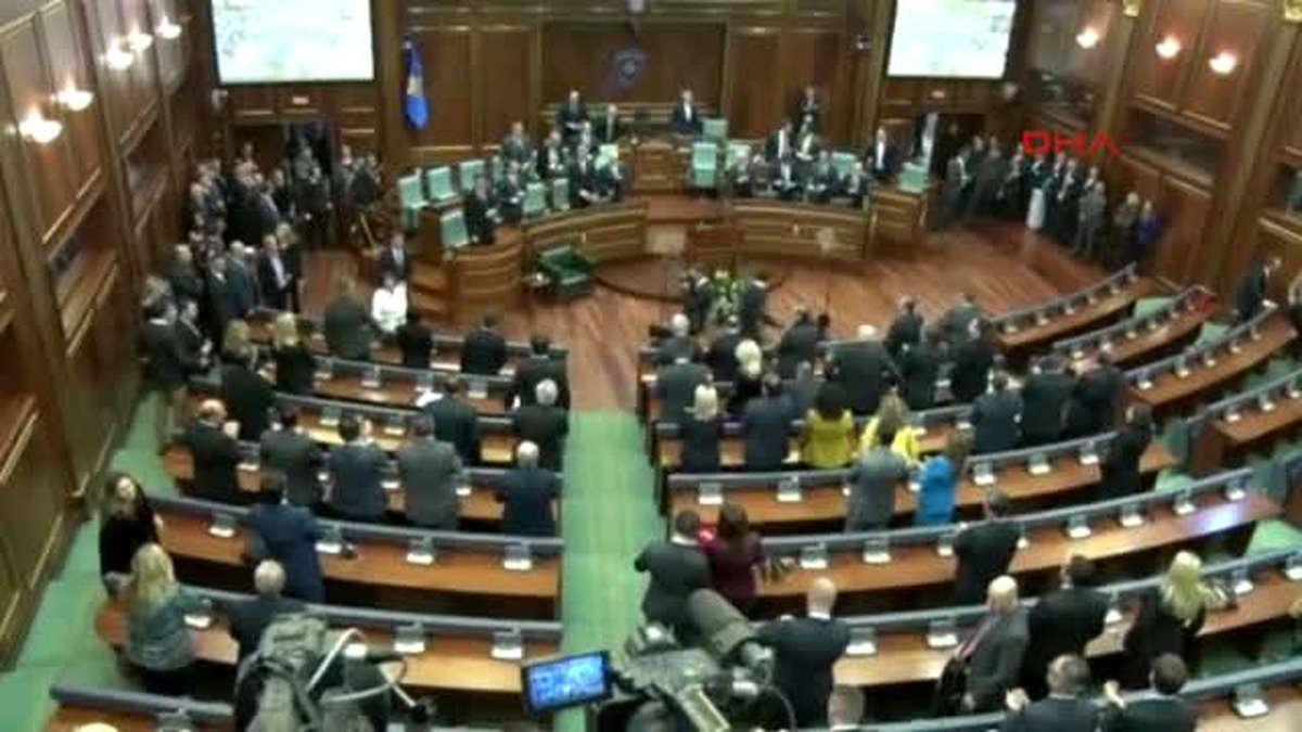 Kosova Cumhurbaşkanı Meclis?te Son Kez Milletvekillerine Hitap Etti