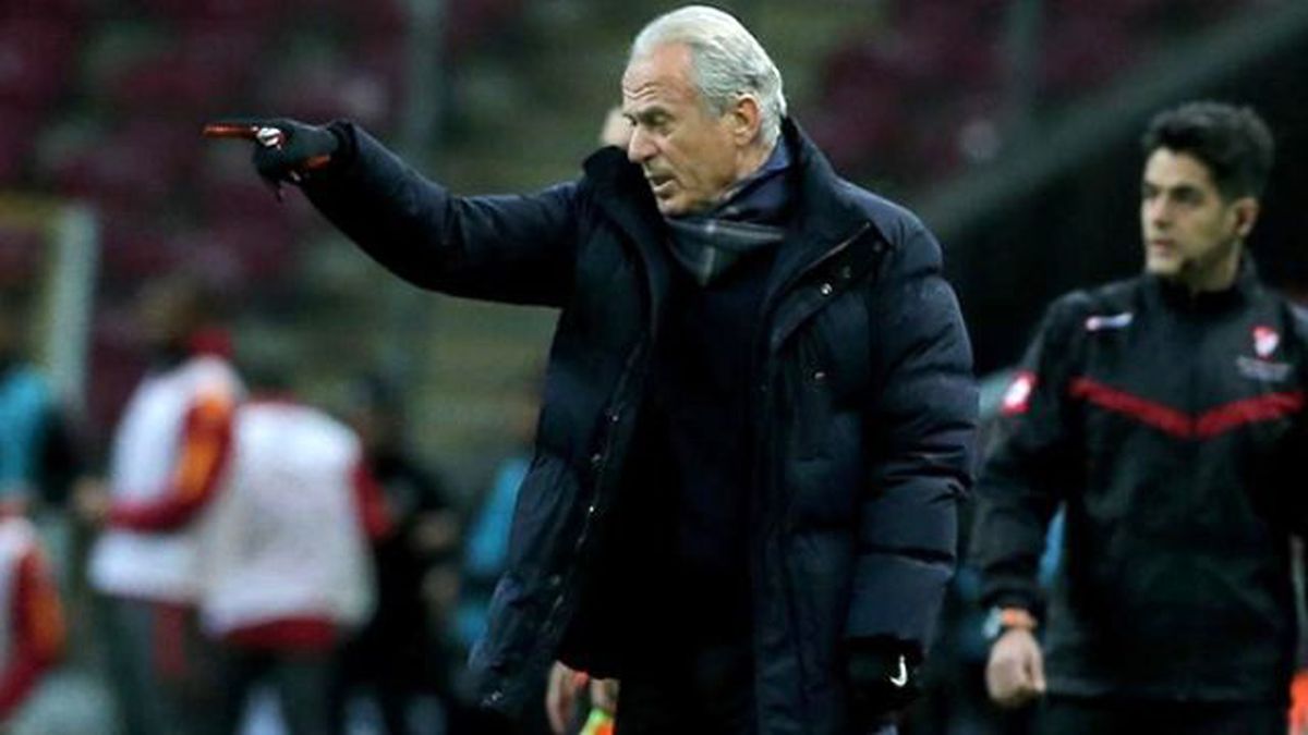 Mustafa Denizli: Nokta Atışı Transferler Olacak