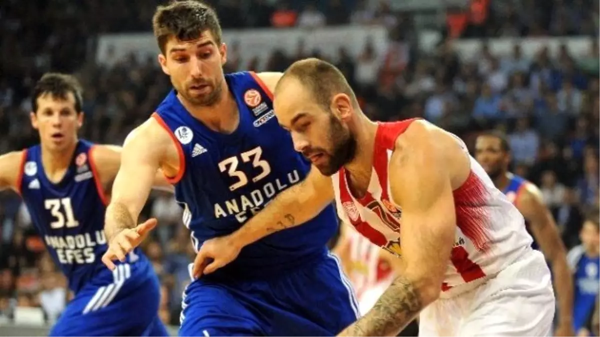 Olympıacos ile Anadolu Efes 31. Randevuda