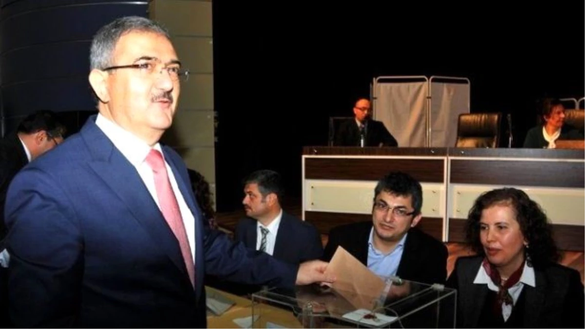 Prof. Dr. Mustafa Şahin, Rektörlük Adayı Seçiminde En Yüksek Oyu Aldı