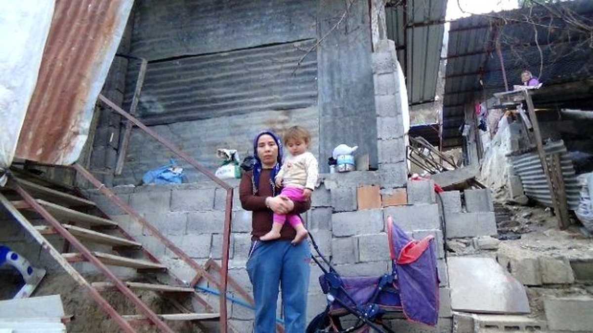 Barakada Hayat Mücadelesi Veren Ailenin Dramı