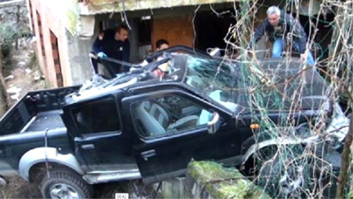 Çamlıhemşin Eski Belediye Başkanı Veziroğlu ve Eşi Kazada Yaralandı